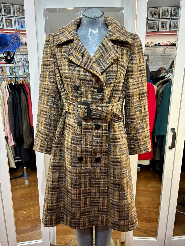 60’s Gray & Yellow Textured Tartan Coat By Crafton New York Welt Pockets Slit Pockets Flap Pockets