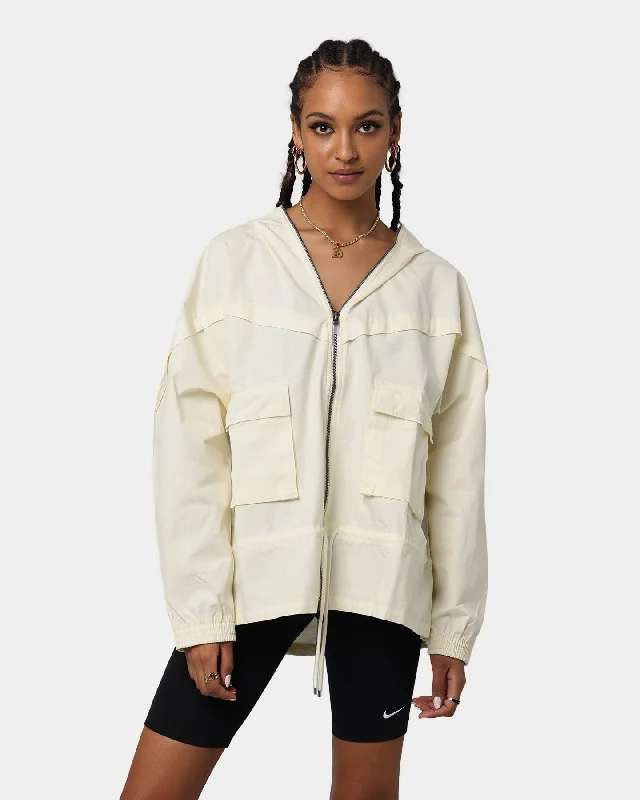 Nike Women's Nike Sportswear Icon Clash Jacket Coconut Milk/White Jersey Jacket Tulle Jacket Batik Jacket