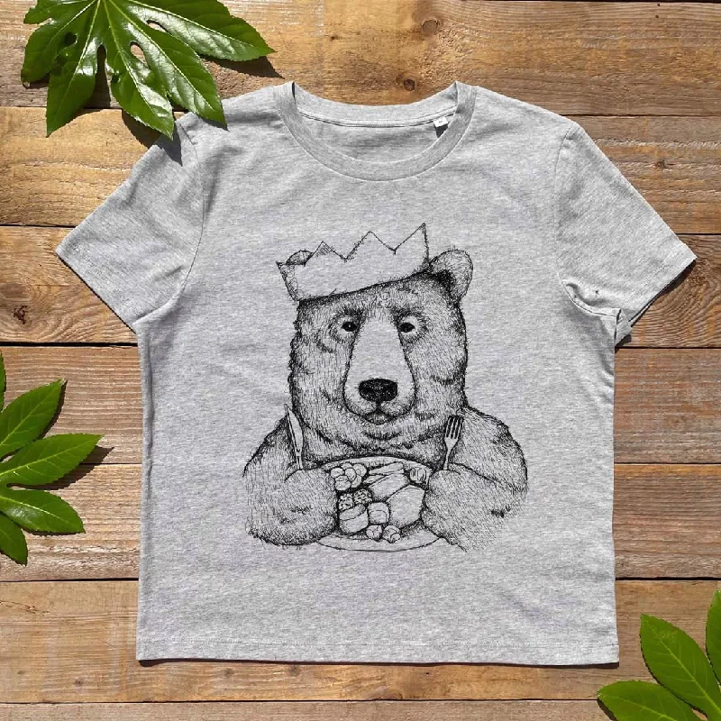 Christmas Dinner Bear - Women's T-Shirt Front Pockets Side Pockets Patch Pockets