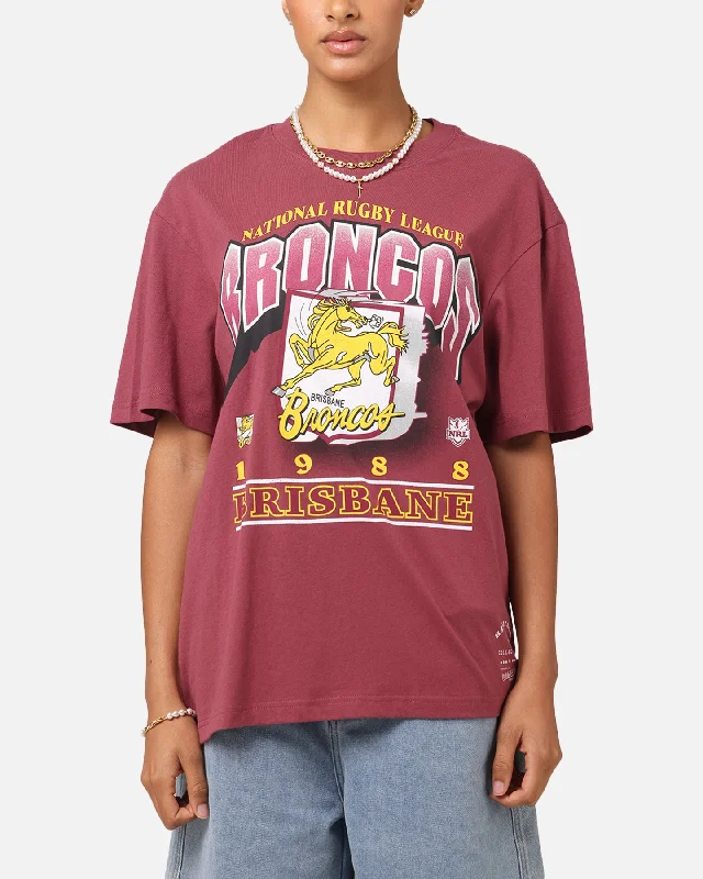 Mitchell & Ness Brisbane Broncos 1988 Crest T-Shirt Maroon Notch Collar Peter Pan Collar Cowl Neck